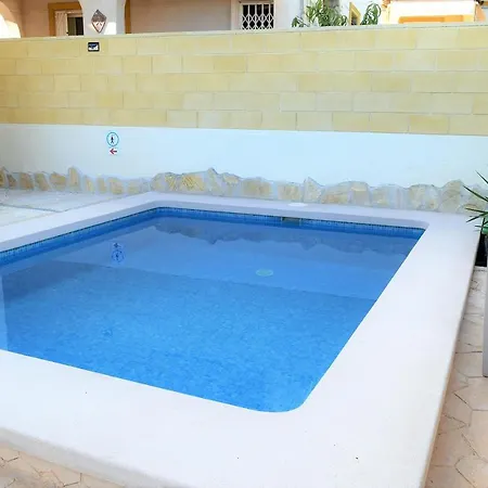 Apartament Upper Floor With Semi-private Pool *